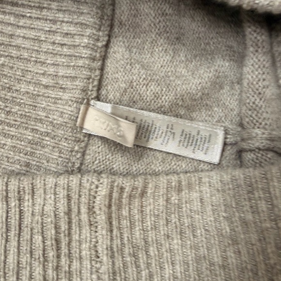SKIMS WOOL CASHMERE
FOLDOVER HOT SHORT
| LINEN / S - Picture 6 of 6